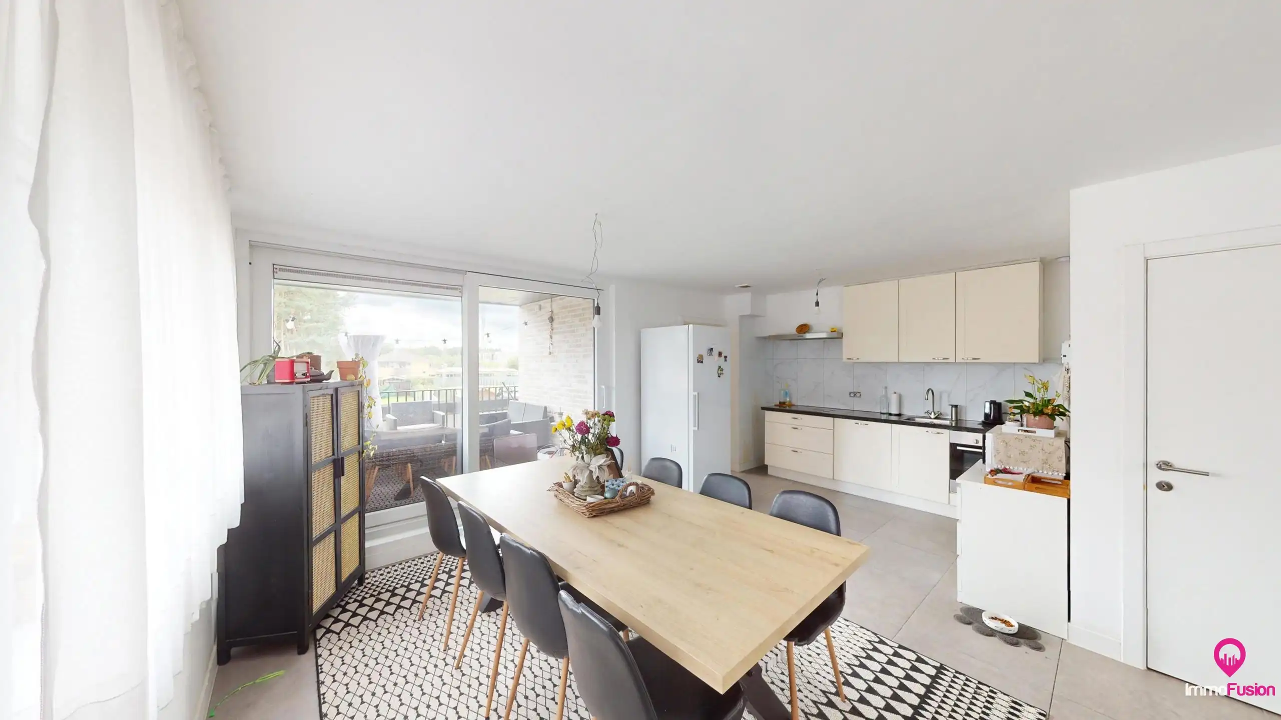 Ruim Duplex Appartement te Heusden! foto 9