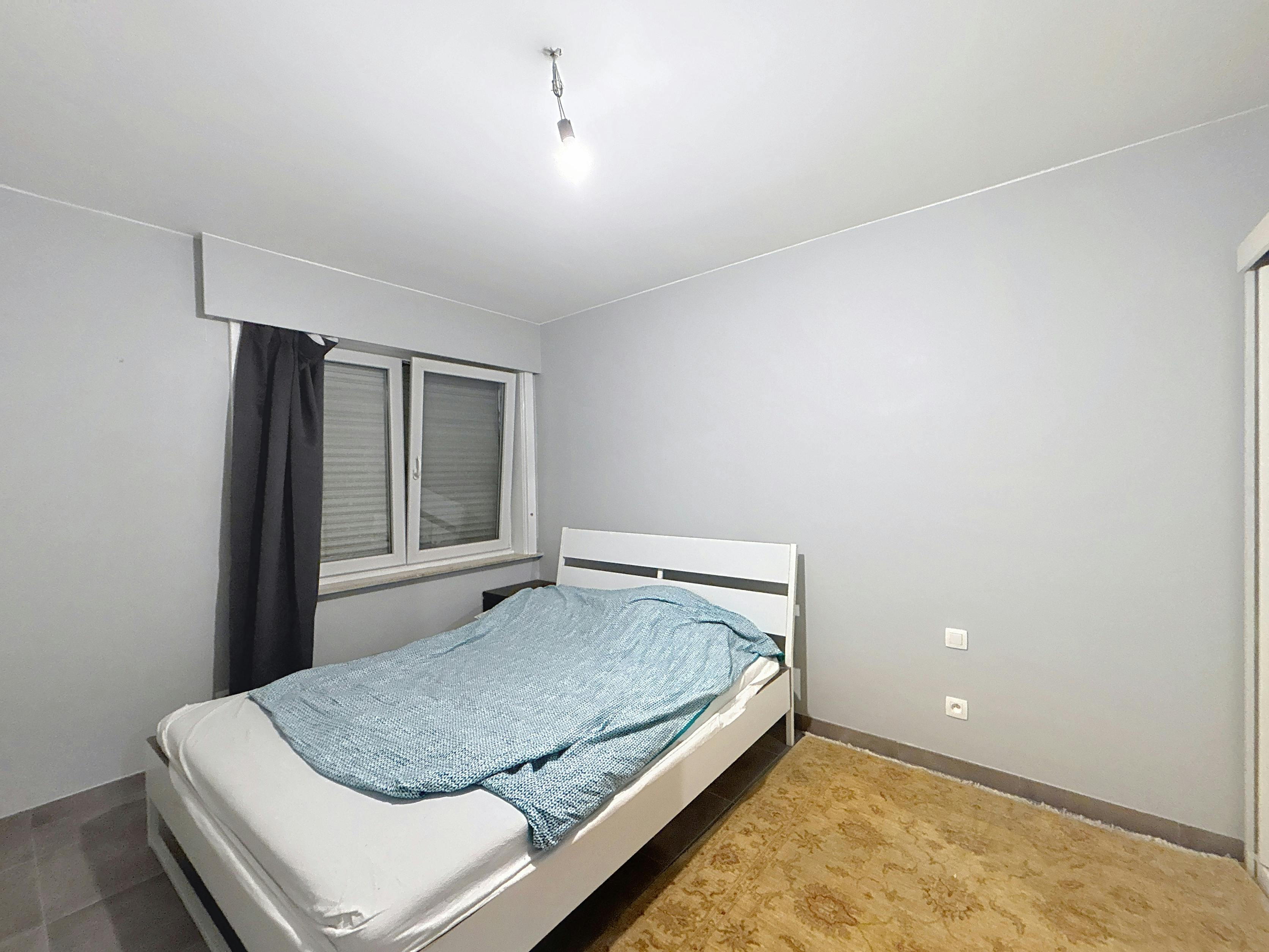 Gerenoveerd appartement met garage te koop, St-Michiels foto 5
