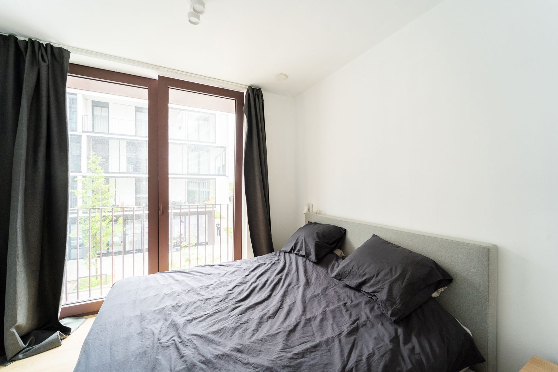 Gloednieuw appartement op het hippe “Nieuw zuid” foto 7