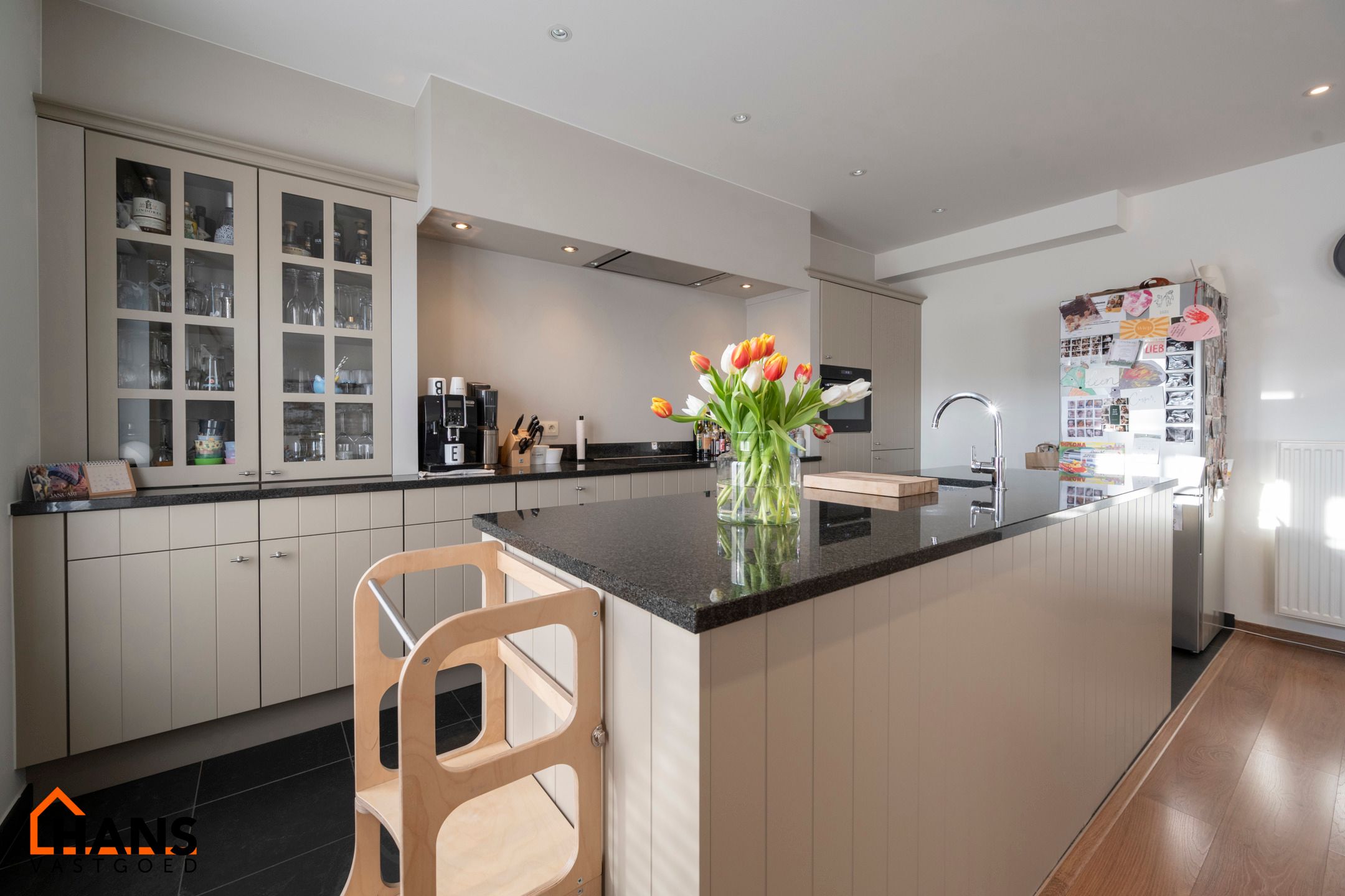 Ruim gelijkvloersappartement nabij het centrum van Brasschaat. foto 5