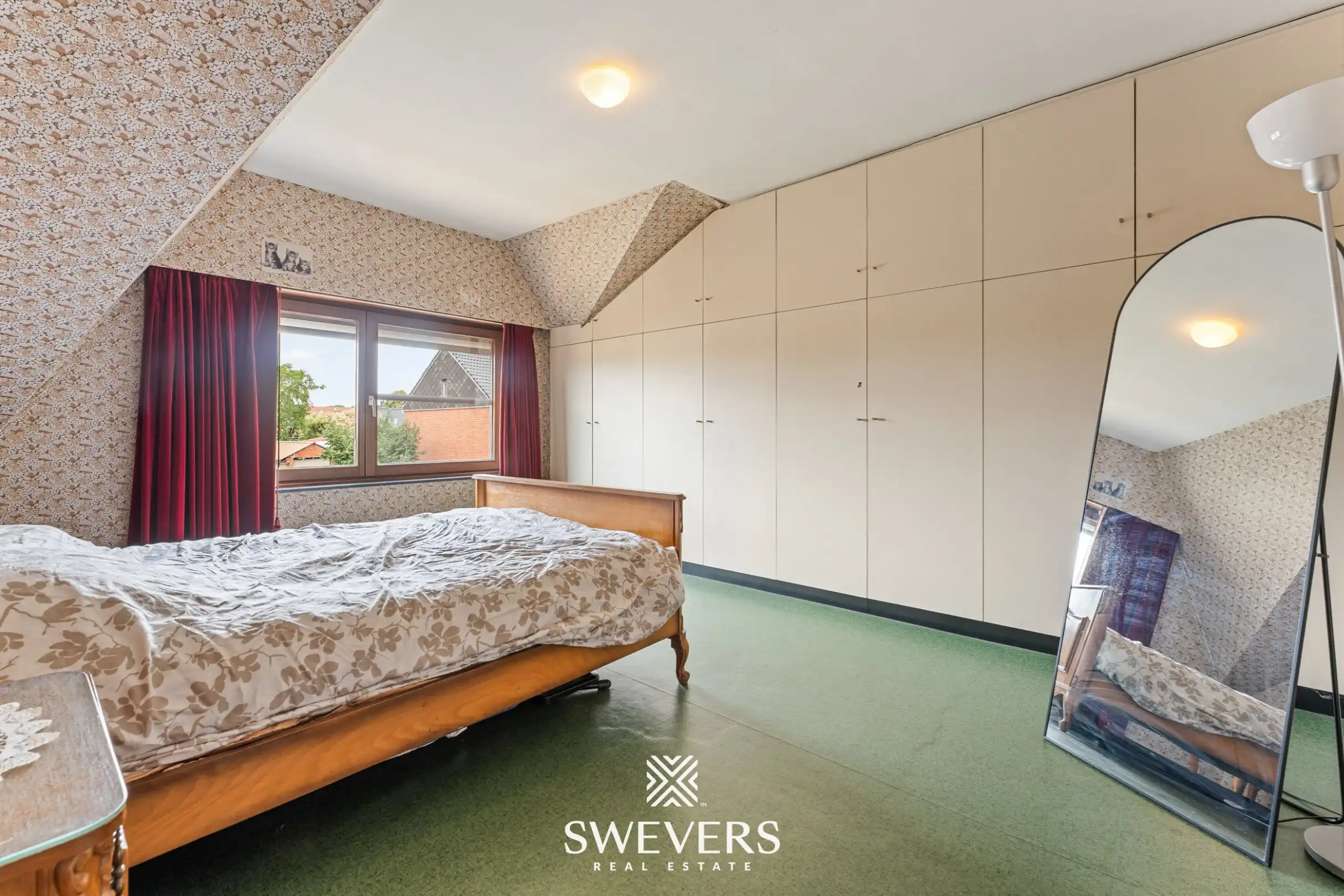 Uitstekend gelegen woning met 4 slaapkamers en mooie tuin foto 29
