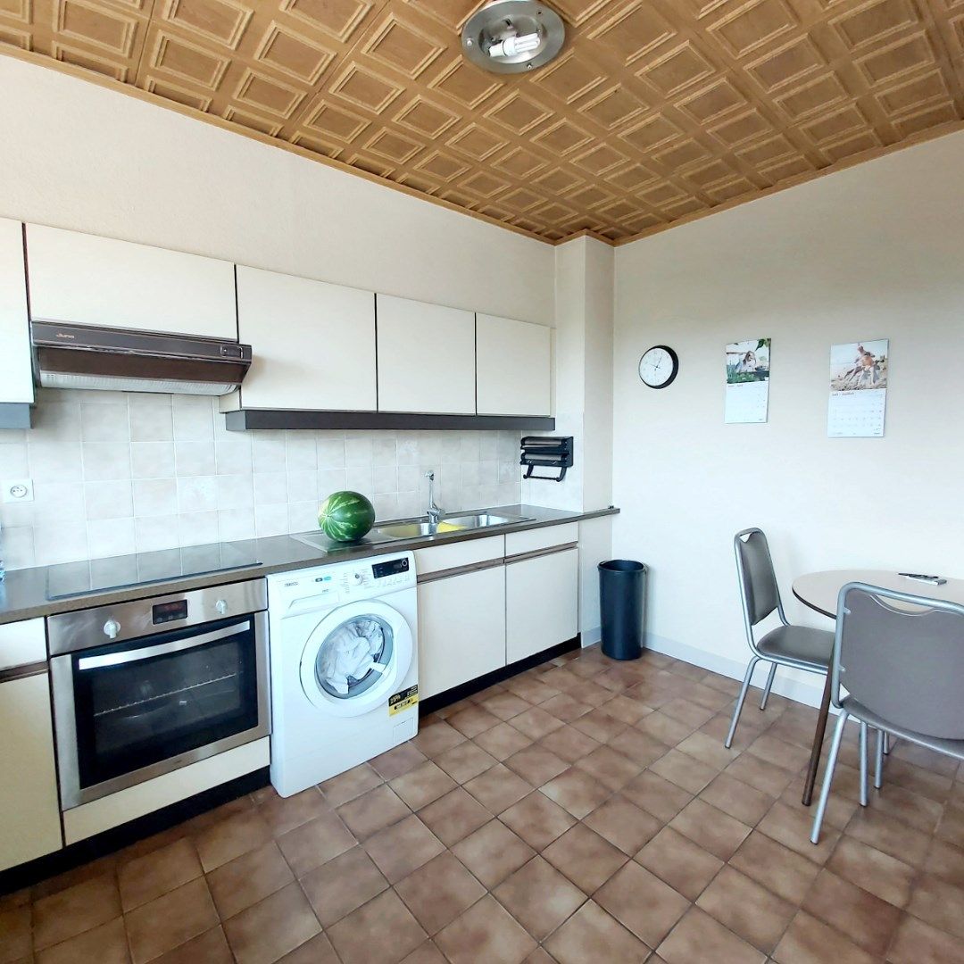 Verzorgd appartement met twee slaapkamers en garagebox. foto 4