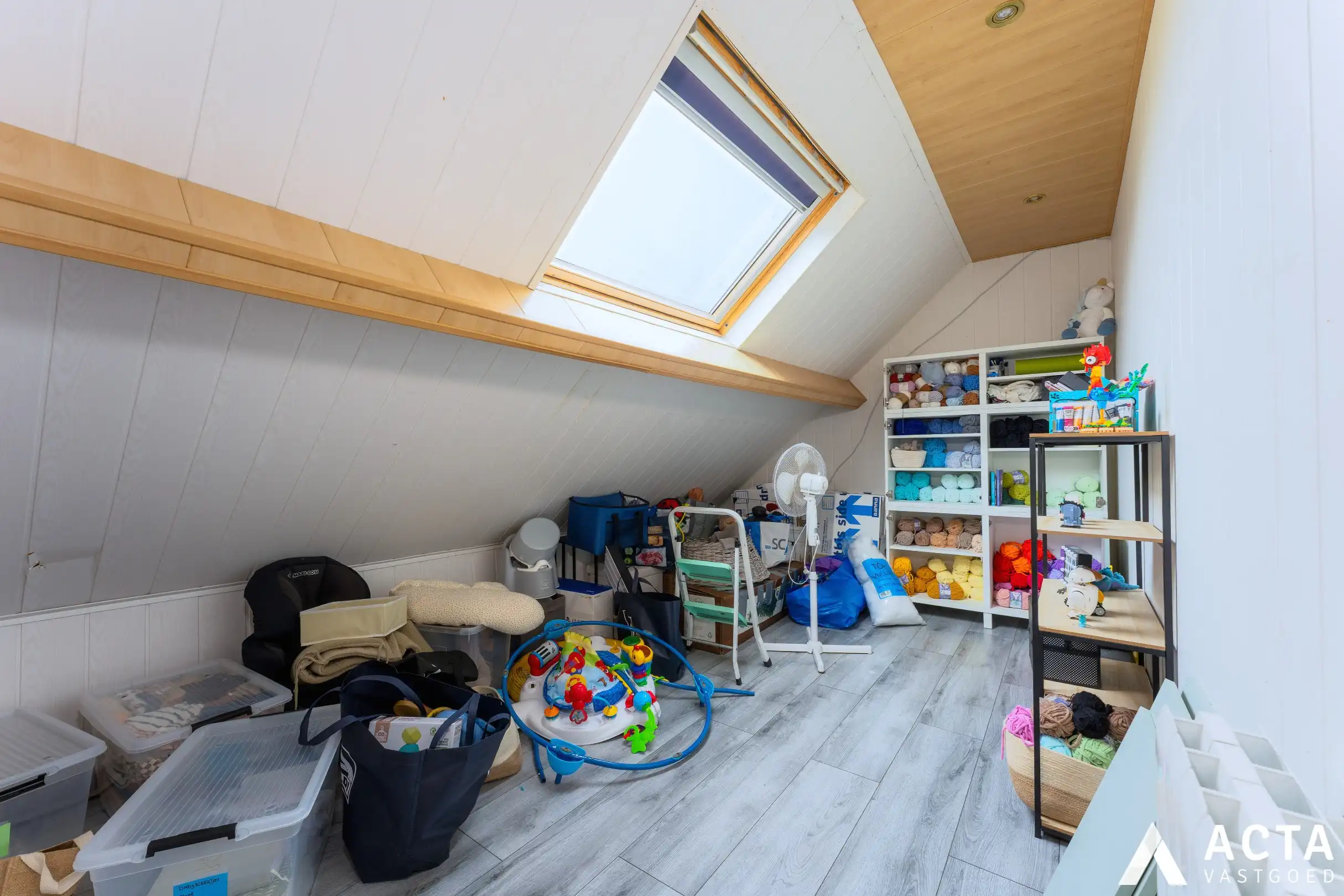 Gezinswoning met drie slaapkamers en tuin in Bredene foto 12