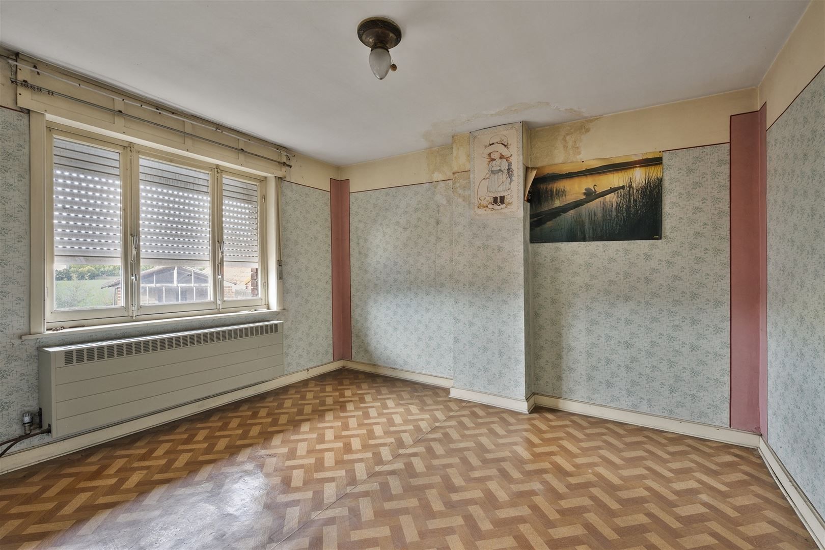 Te renoveren alleenstaande woning foto 12