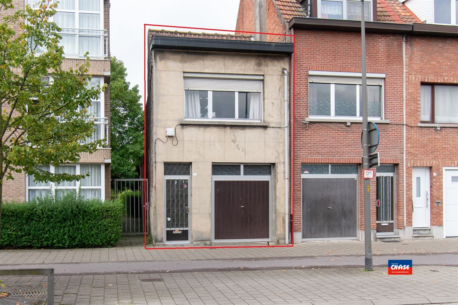 Woning met 2 slpks, garage en grote tuin foto 1