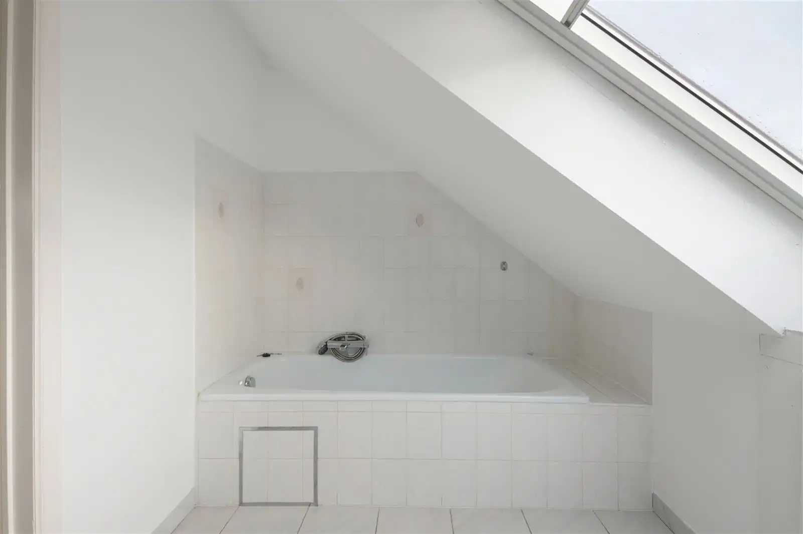 Lichtijke penthouse met terras en garagebox foto 9