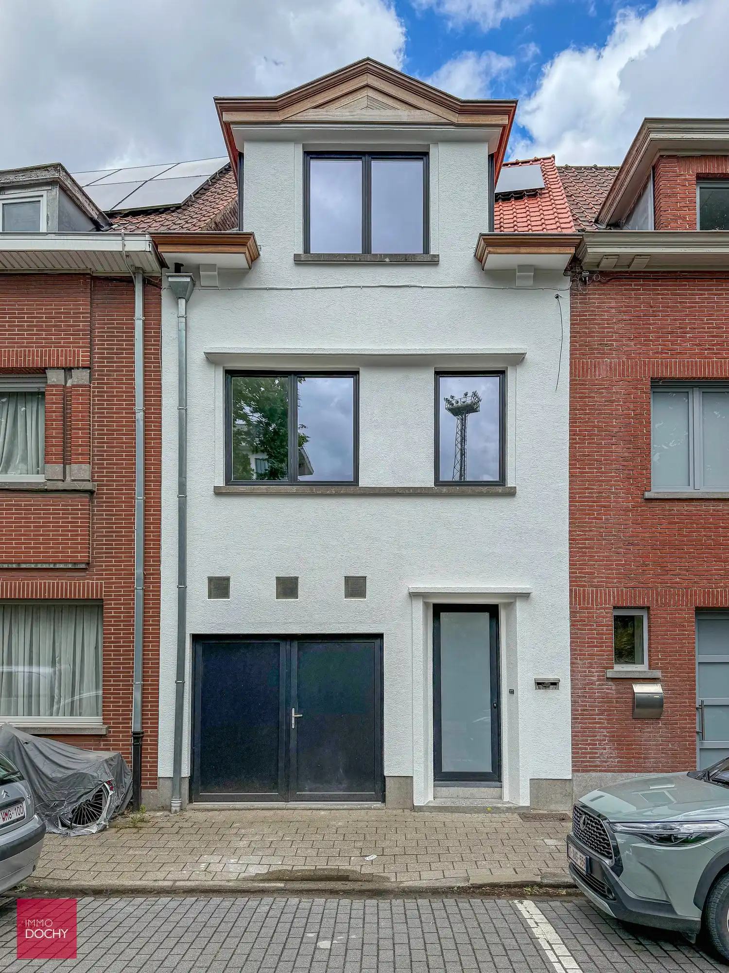 Volledig gerenoveerde woning op fietsafstand van centrum | Marksesteenweg foto {{pictureIndex}}