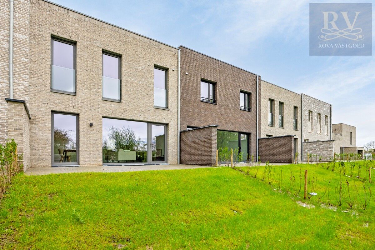 ENERGIEZUINIGE NIEUWBOUWWONING VAN 147 M² MET 3 SLPK IN HASSELT foto 1