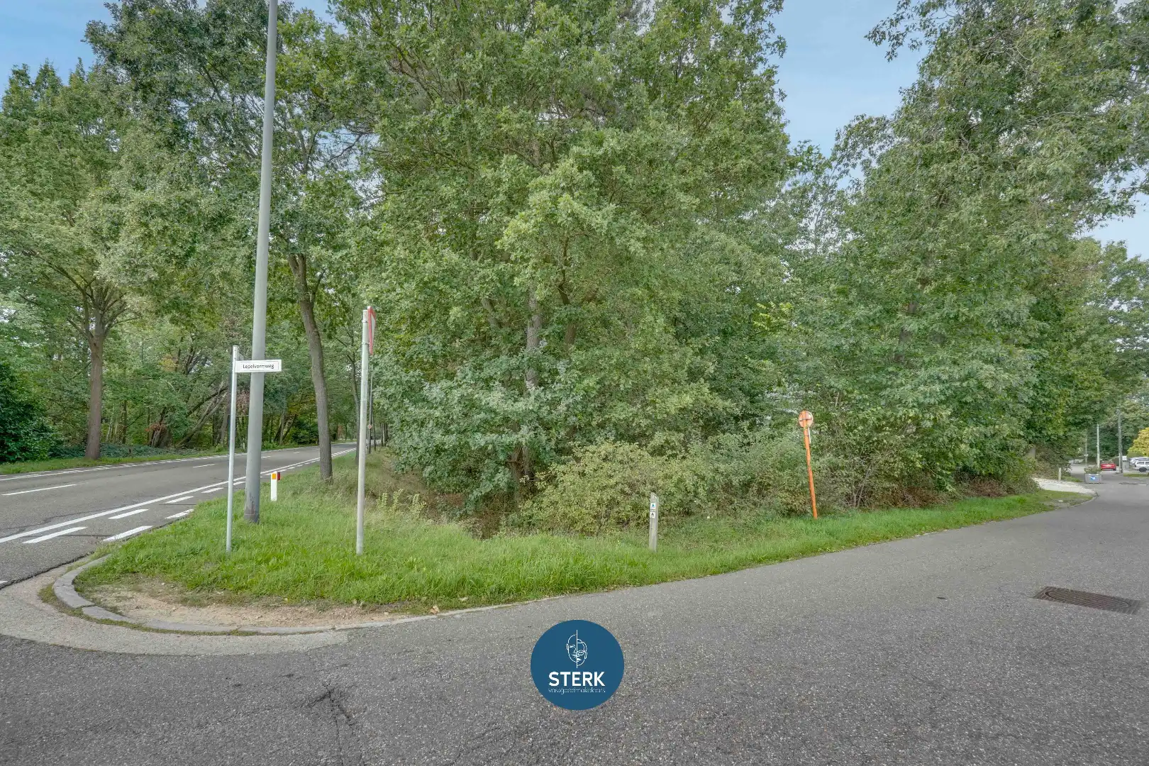 BOUWGROND VAN 10A 63CA VOOR OPEN BEBOUWING TE LANAKEN ! foto 7