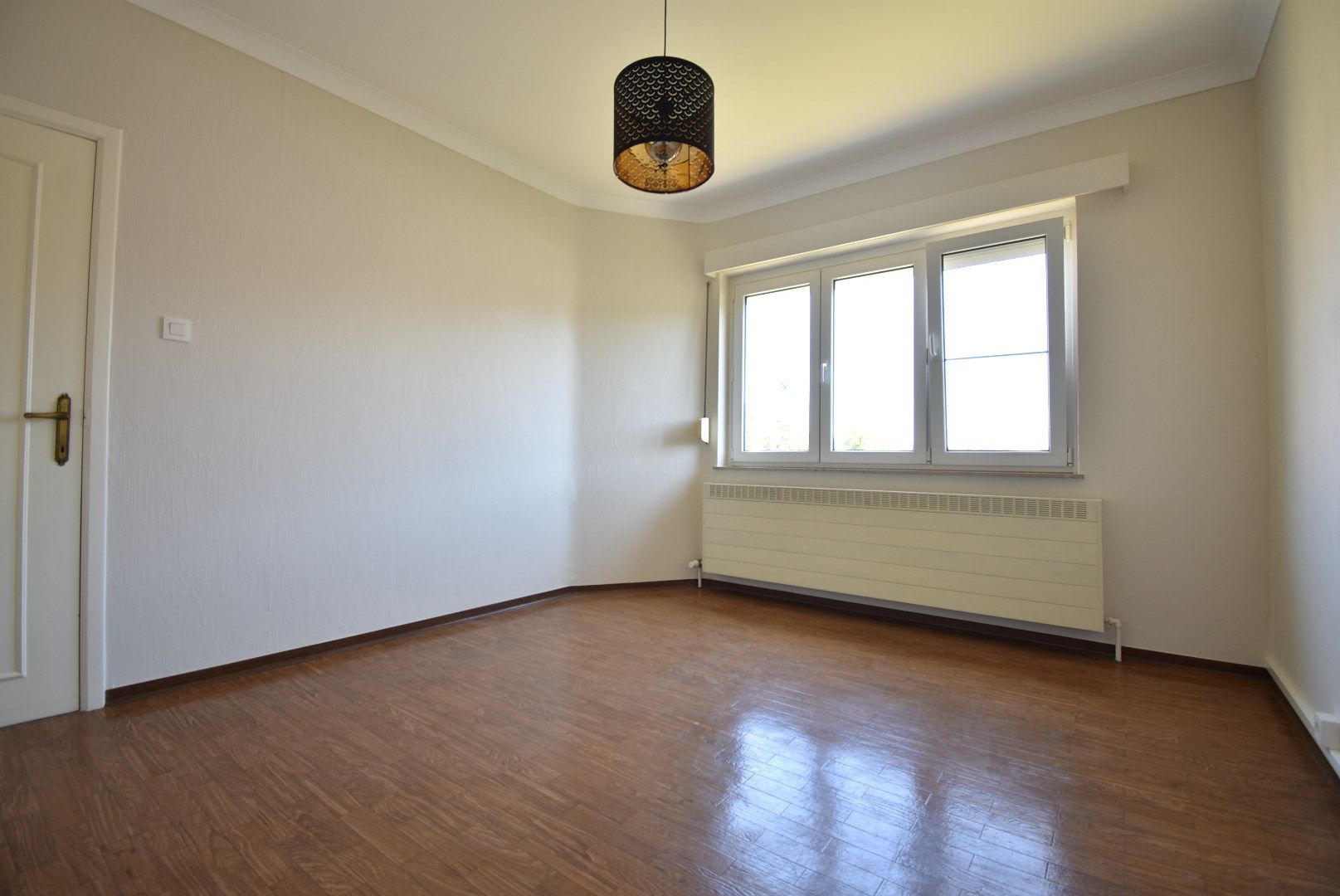 ** WACHTLIJST VOLZET **Verzorgde vrijstaande woning met 3 slaapkamers vlakbij centrum Hoeselt foto 25