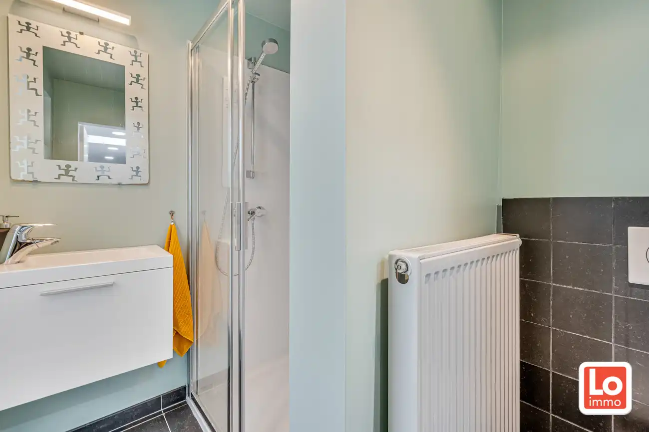 VERKOCHT!! Instapklare stadswoning met potentieel voor vrij beroep op een toplocatie nabij het centrum van Gent! foto 6