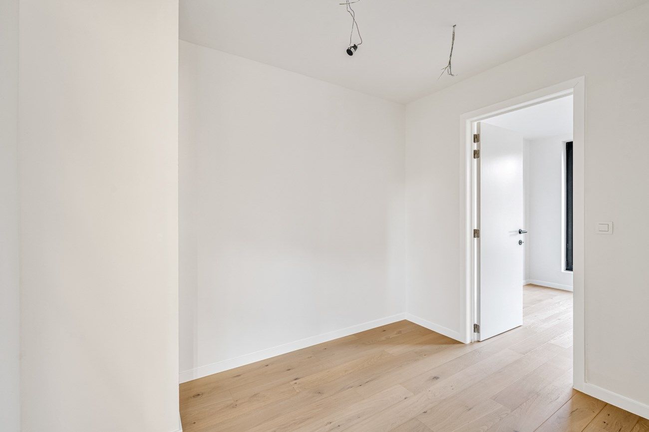 Instapklare nieuwbouwwoning met 4 slaapkamers, 2 badkamers en garage foto 19
