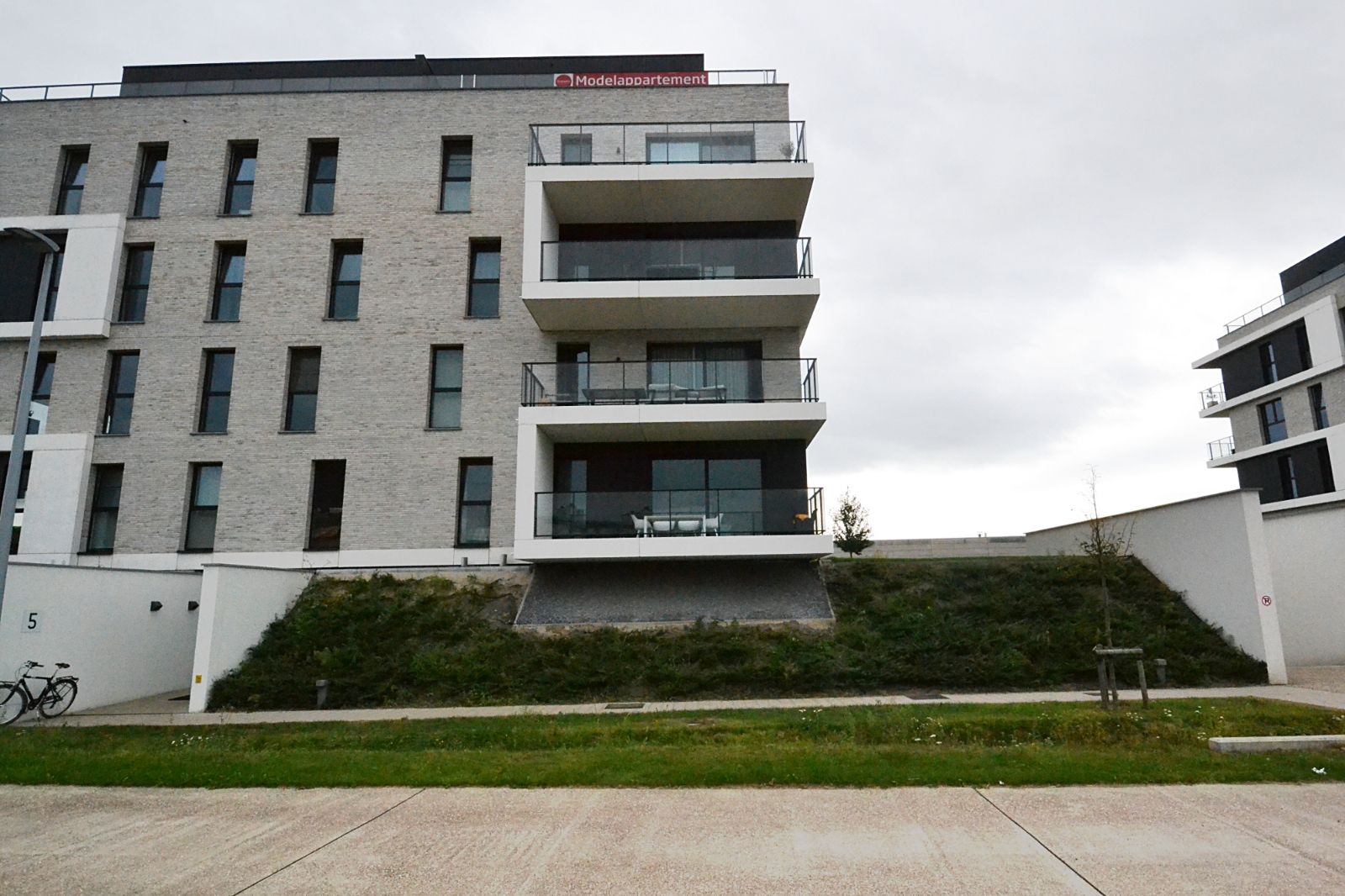 Prachtig afgewerkt appartement met 2 slaapkamers foto 10