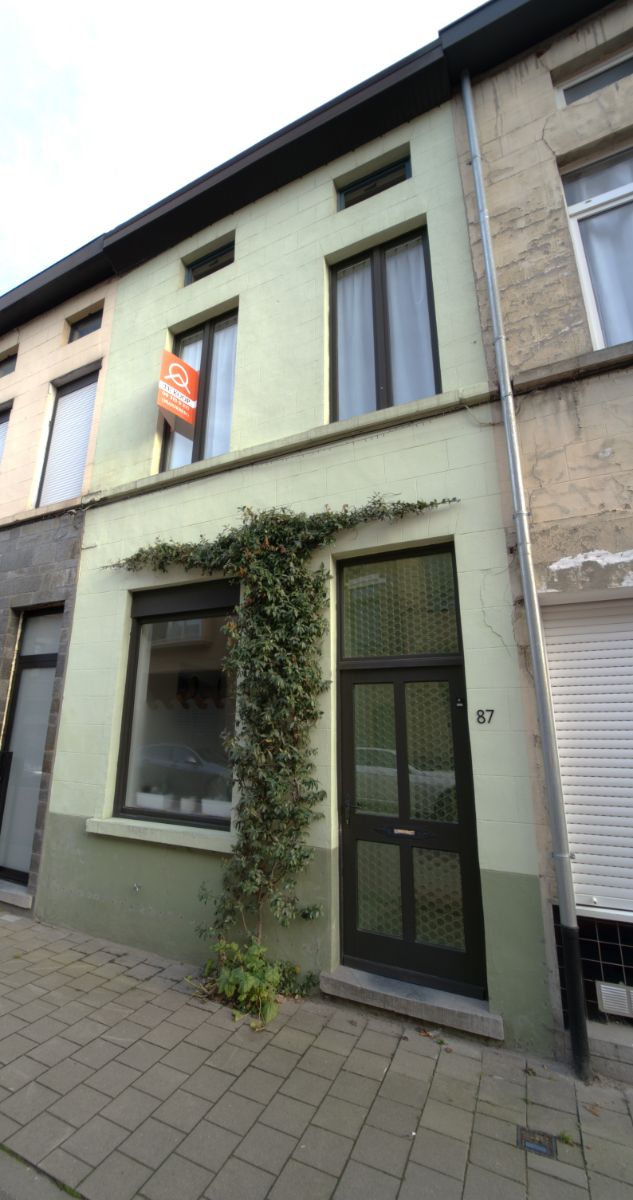Rijwoning met 3 slaapkamers nabij centrum foto 27