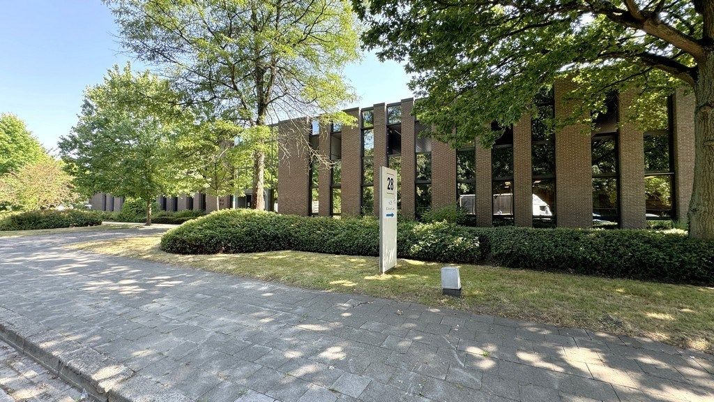 Magazijn met kantoren te huur vlakbij A12 in Wilrijk foto 22