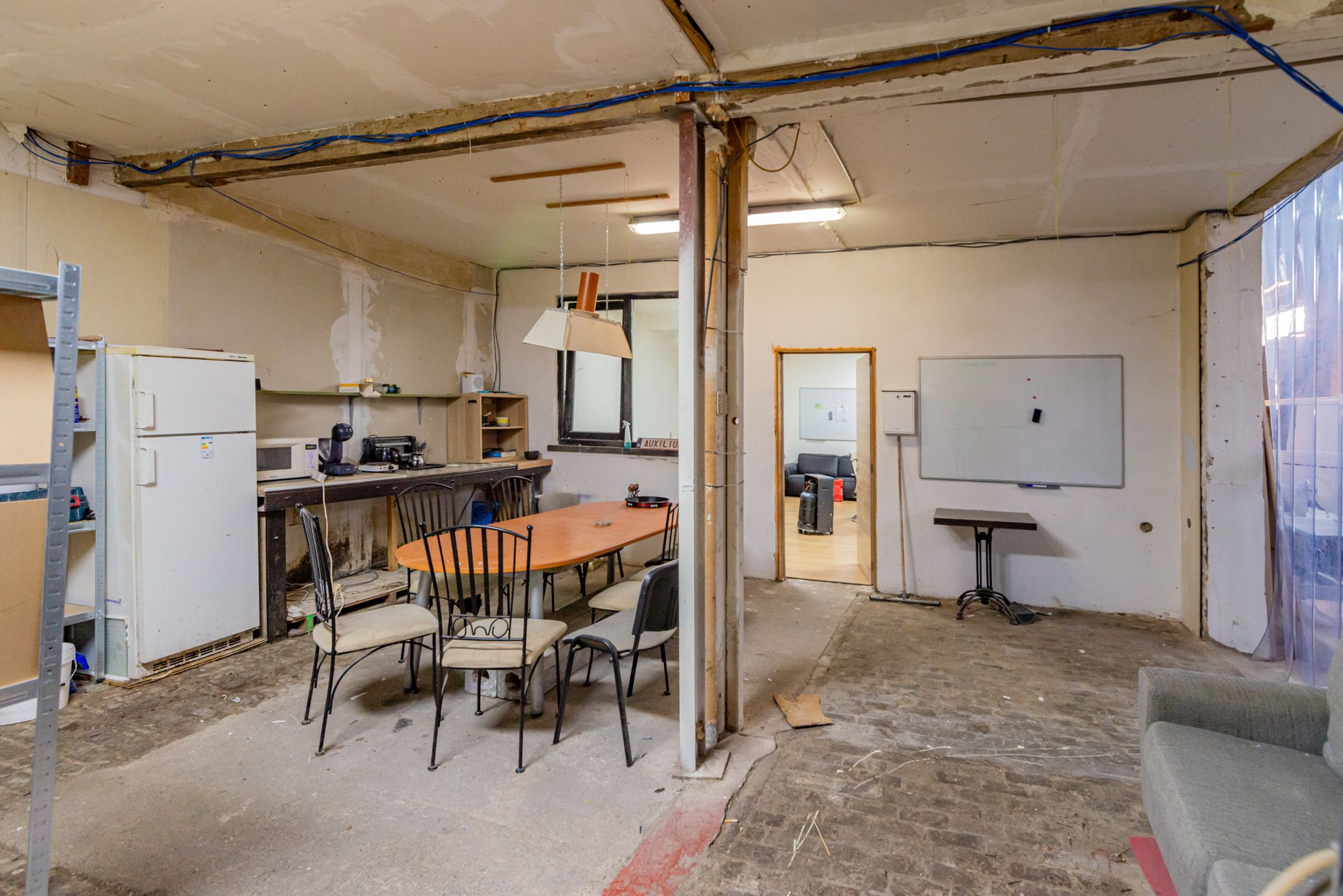 Gebouw met 3 appartementen en opslag te koop foto 28