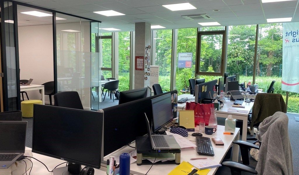 Gemeubelde kantoorruimte te huur in D-One te Kortrijk foto 11