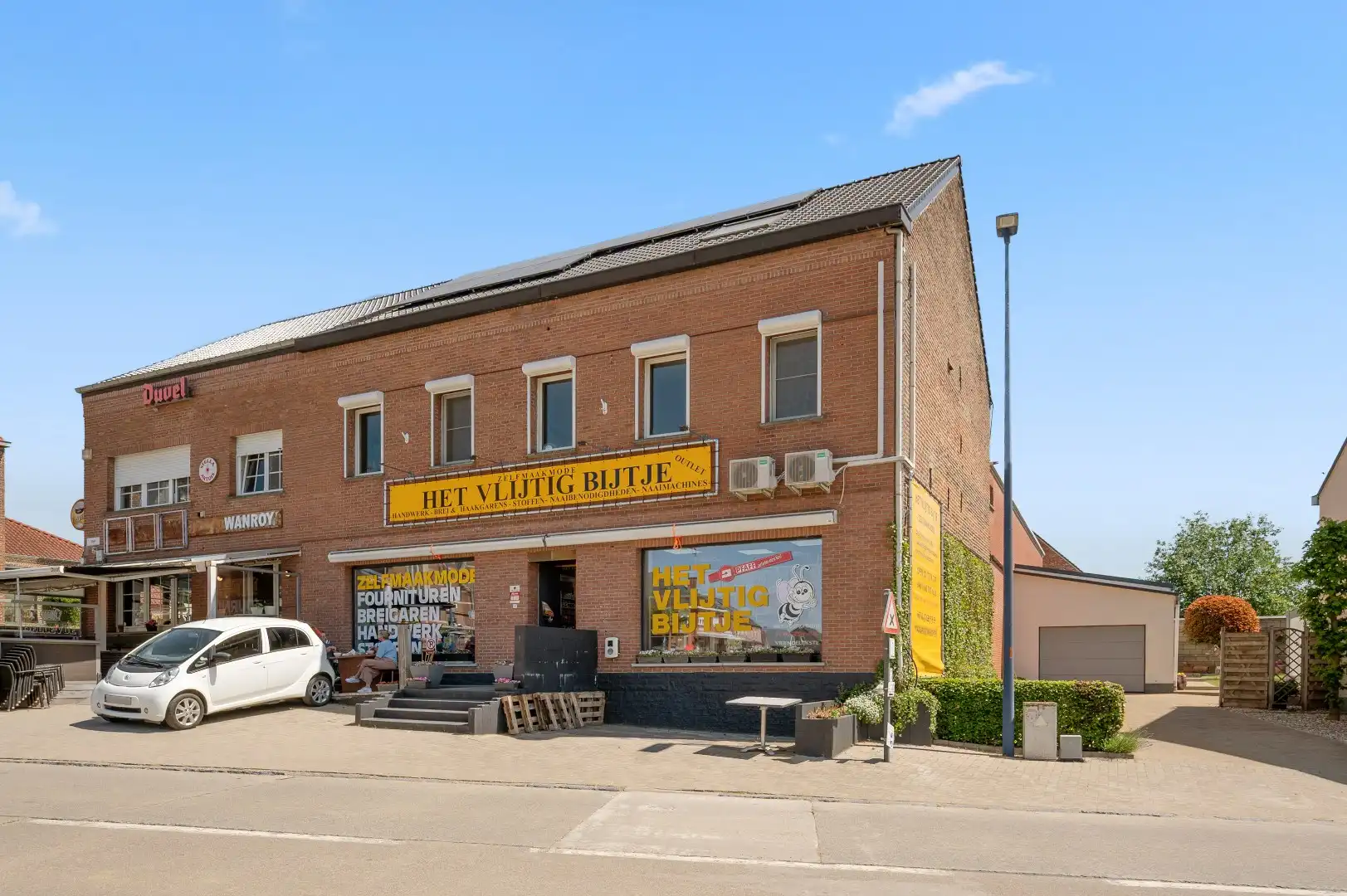 Ruime instapklare duplex met 3 slpks en praktijk- / hobbyruimte van 55m² foto 5