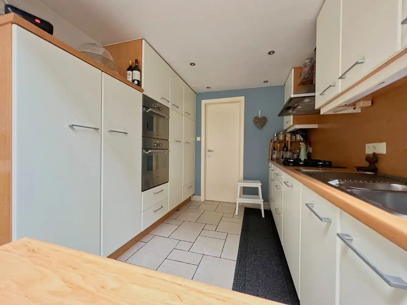 Unieke, karaktervolle woning (4 slpks) met tuin (750m²) foto 11