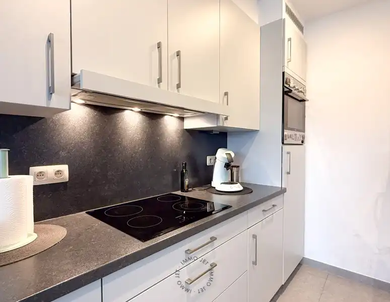 Triplexappartement op de eerste verdieping in Vrasene foto 5