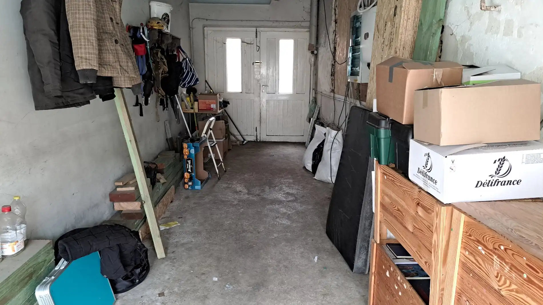 Gezinswoning met 4 slaapkamers, garage en grote tuin. foto 20