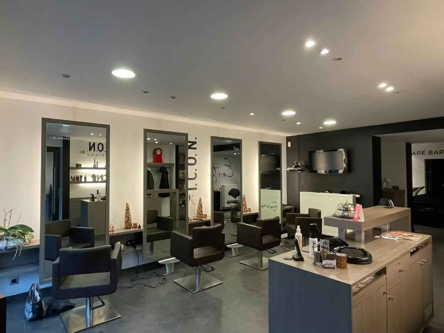 Commerciële ruimte te huur foto 3