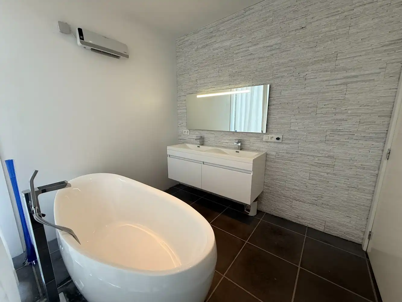 Handelspand te koop in centrum Herentals foto 3