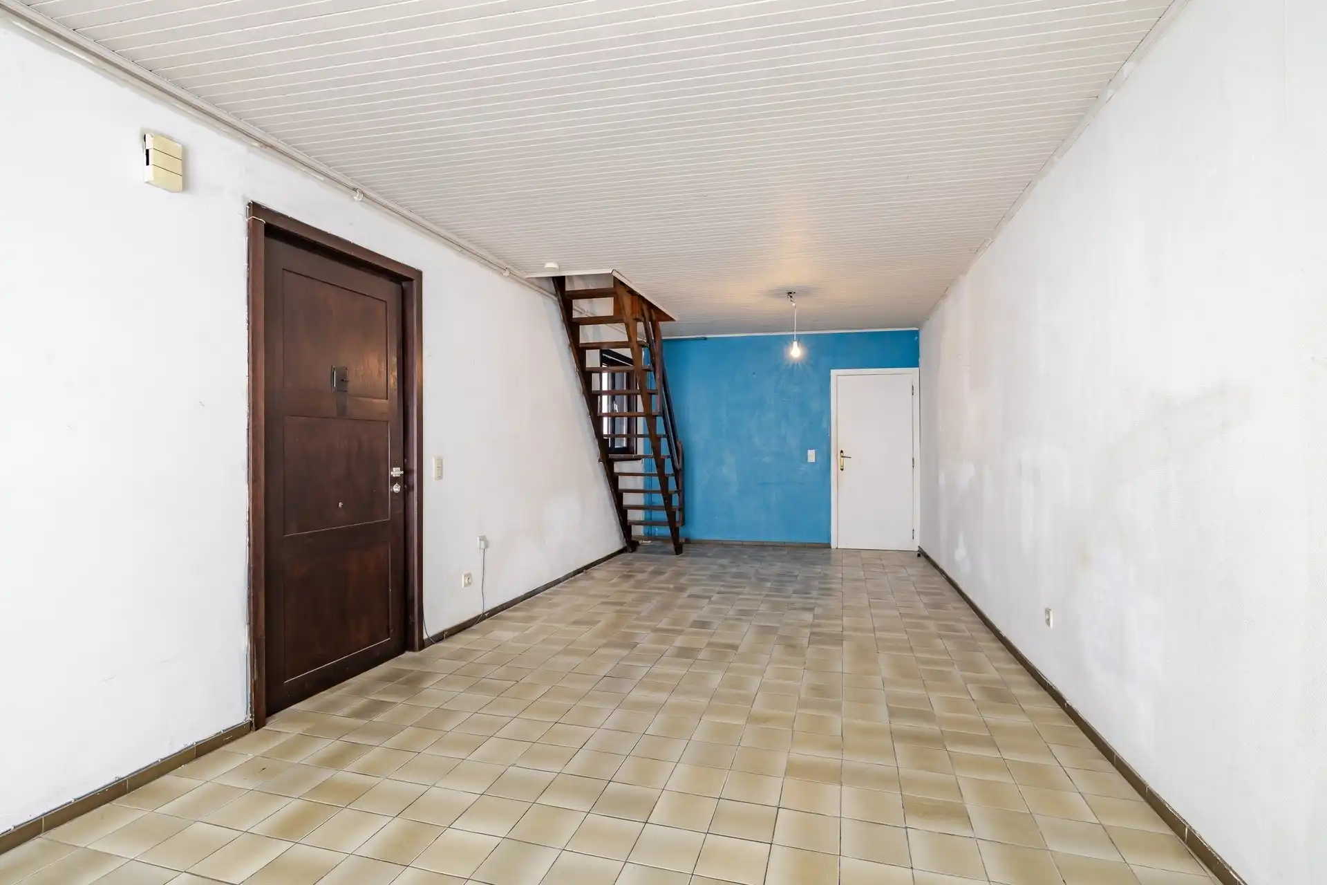 3-slaapkamerwoning met loods in het centrum van Wetteren foto 5