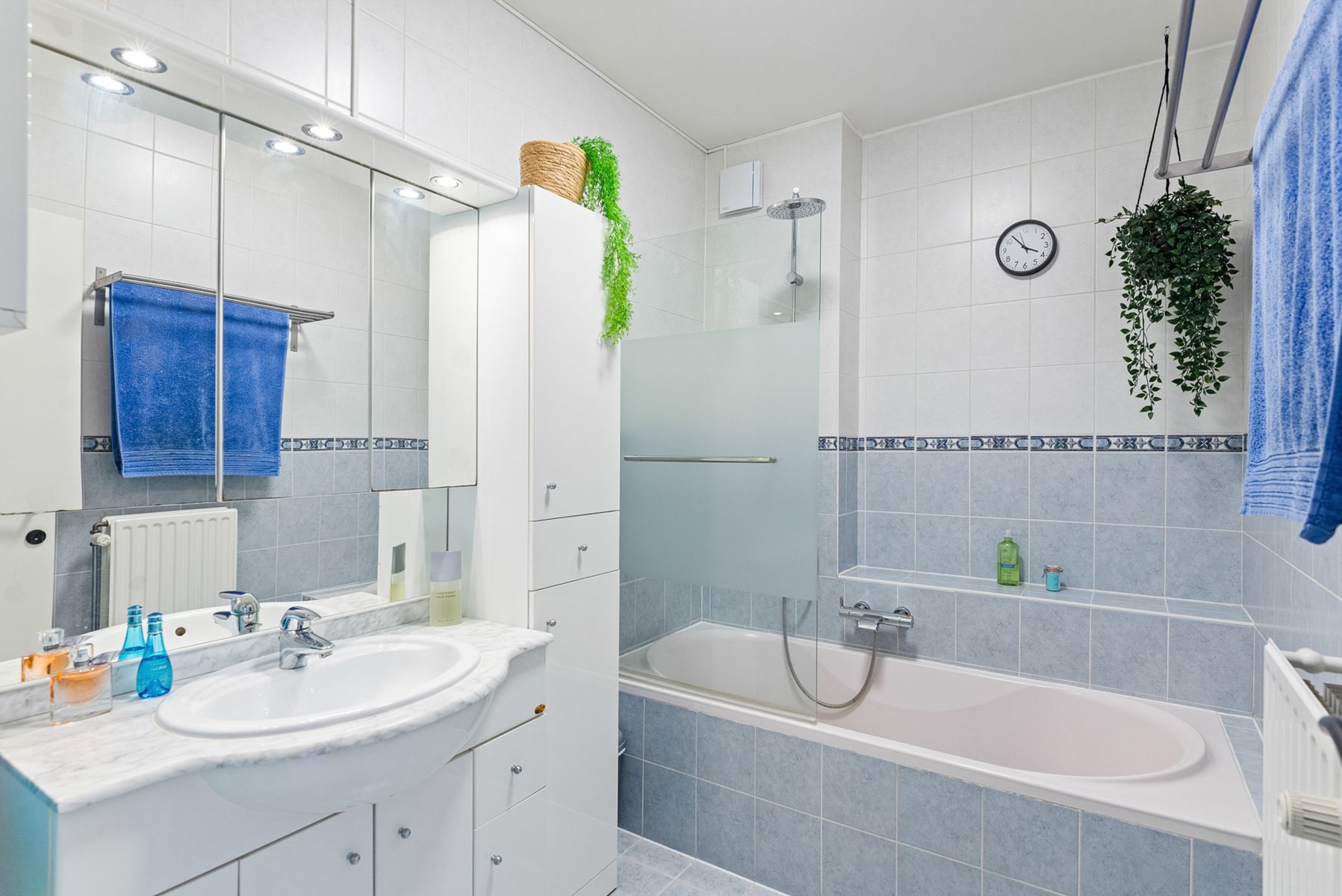 Perfect, energiezuinig appartement met garage foto 18