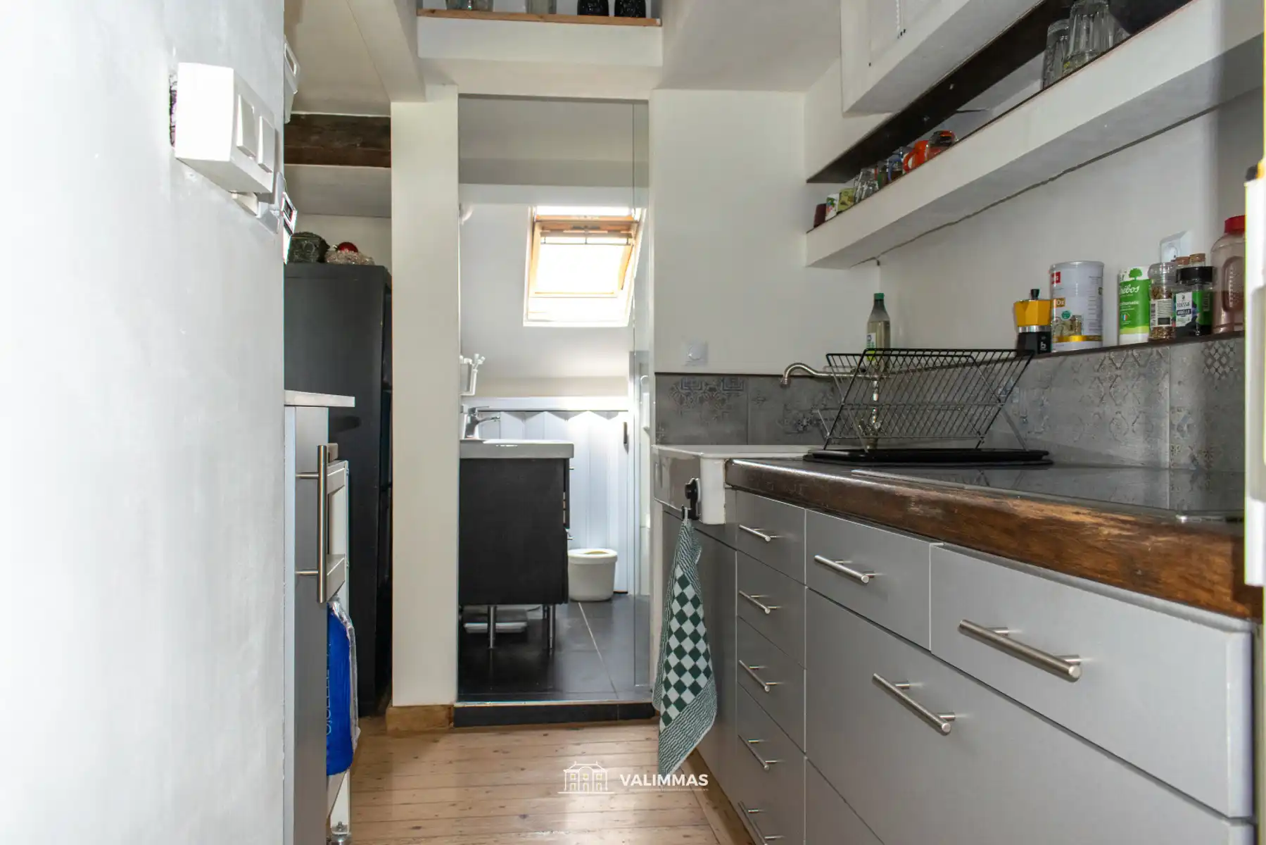 Driegevelwoning op 6 are 40, met mooie tuin en parking ... foto 17