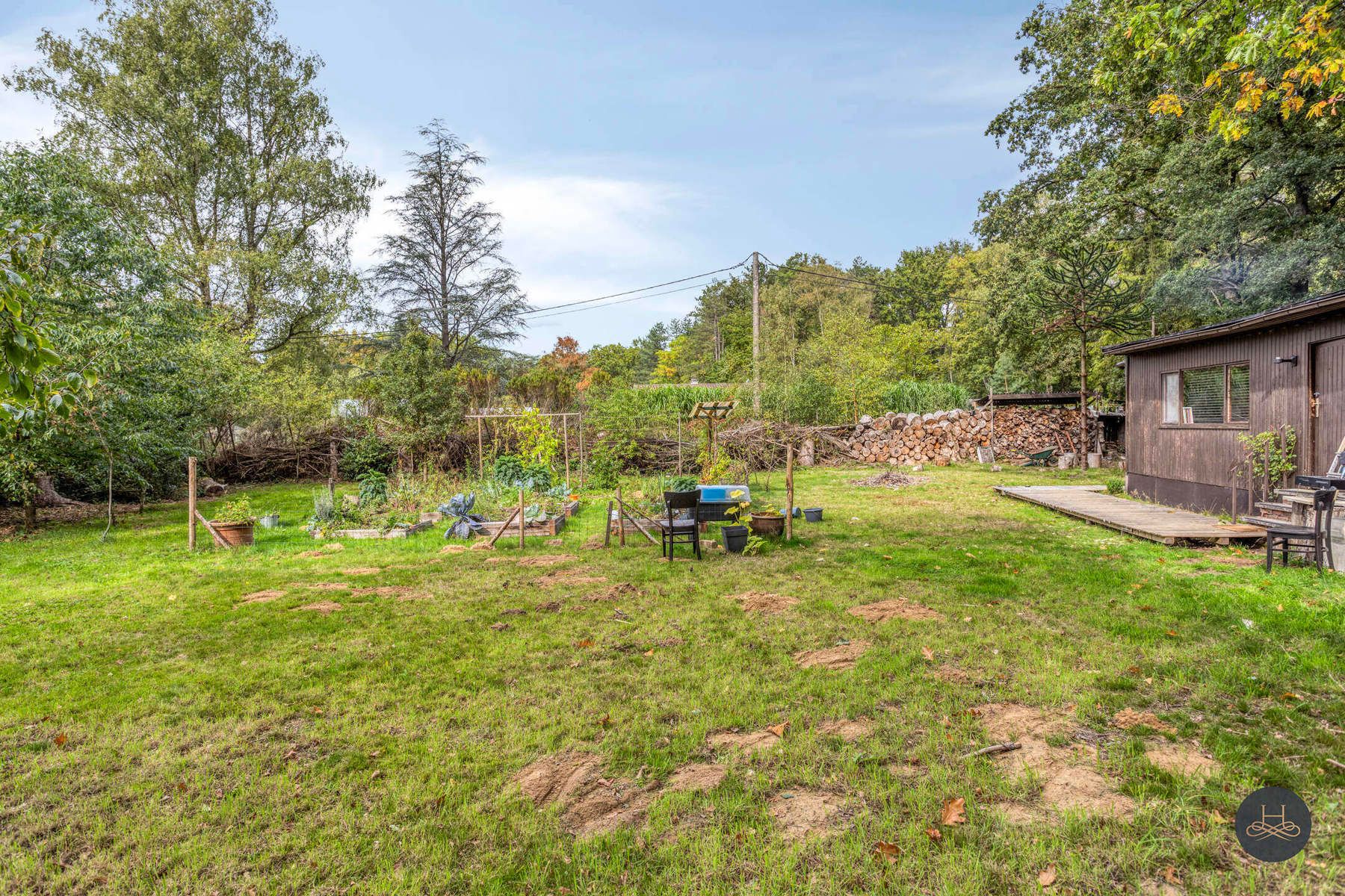 Gezellige bungalow op perceel van 23a90ca in groene omgeving foto 23