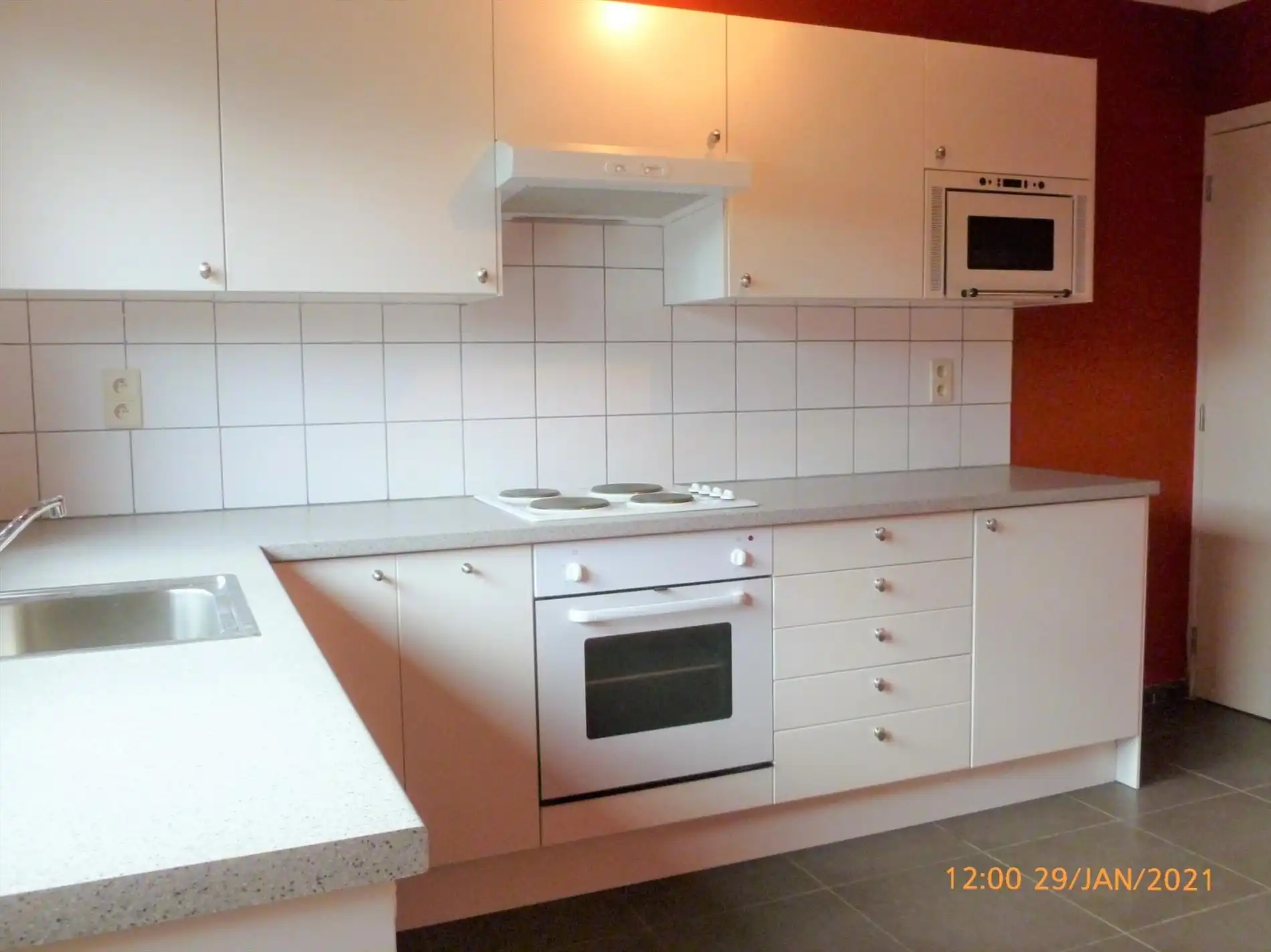TE HUUR HALEN Ruim appartement 3 slpk foto 4