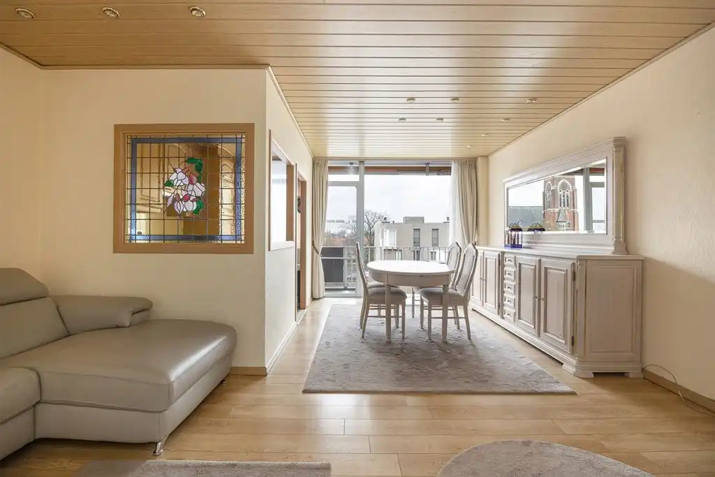 Instapklaar appartement met terras foto 2