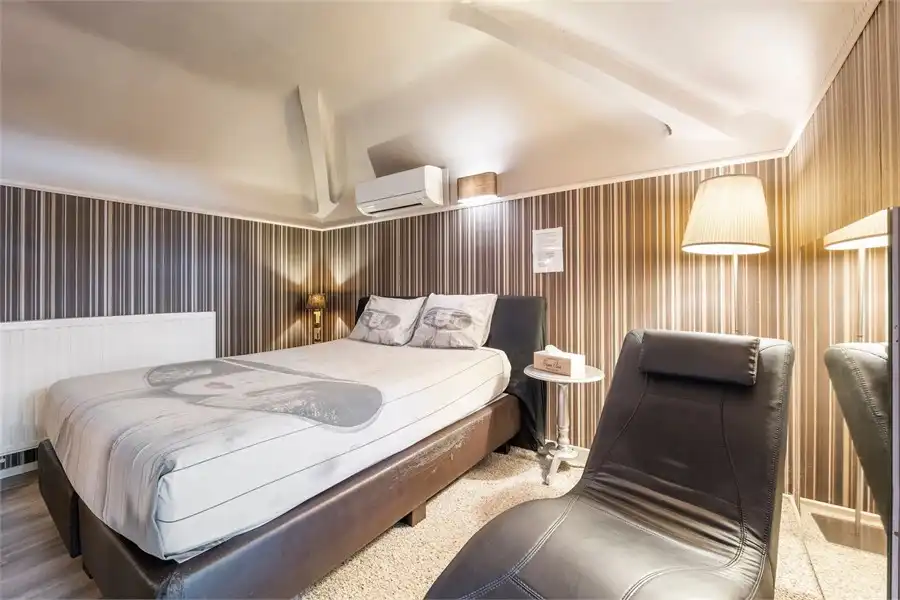 STATIGE WONING MET 4 SLKS OP EEN TOPLOCATIE foto 23