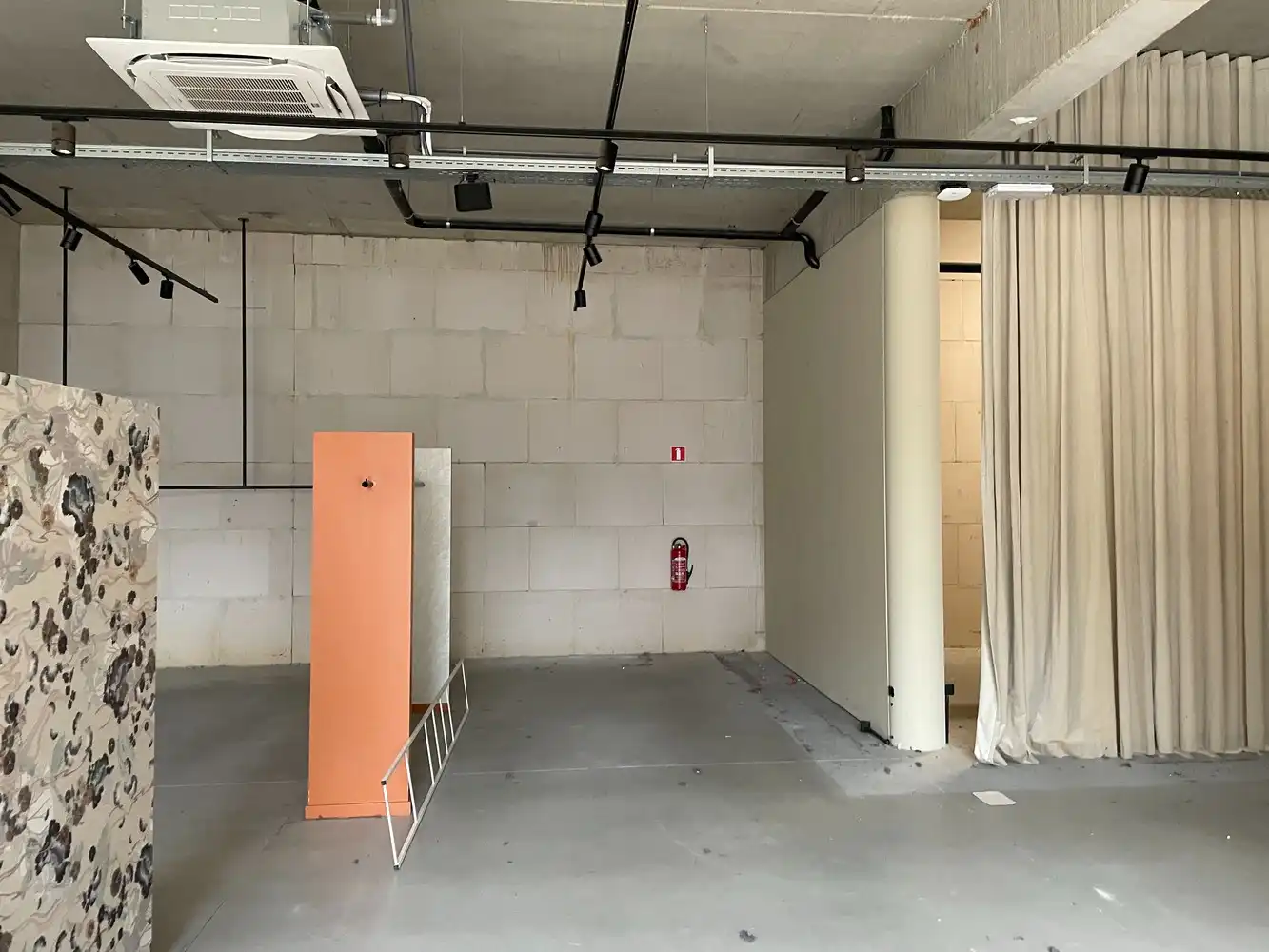 Handelsruimte te huur foto 9