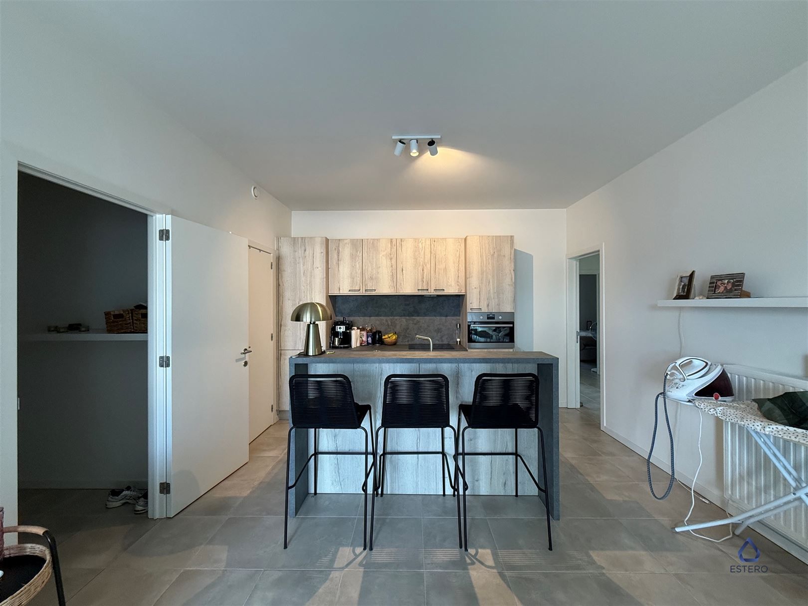 Nieuwbouw met 3 slaapkamer en 2 badkamers + parking foto 7