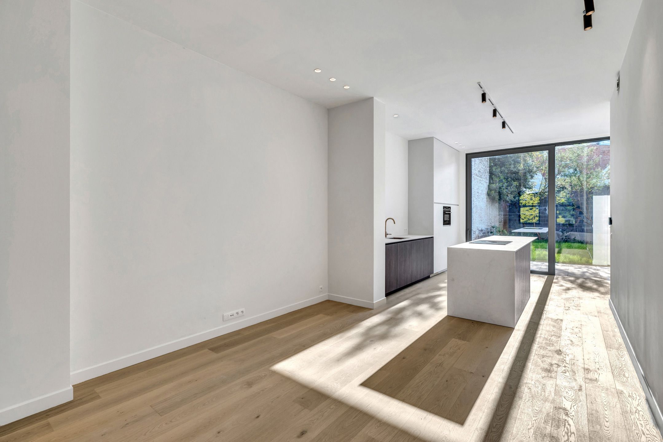 Exclusief en volledig gerenoveerd herenhuis op de Parklaan foto 7