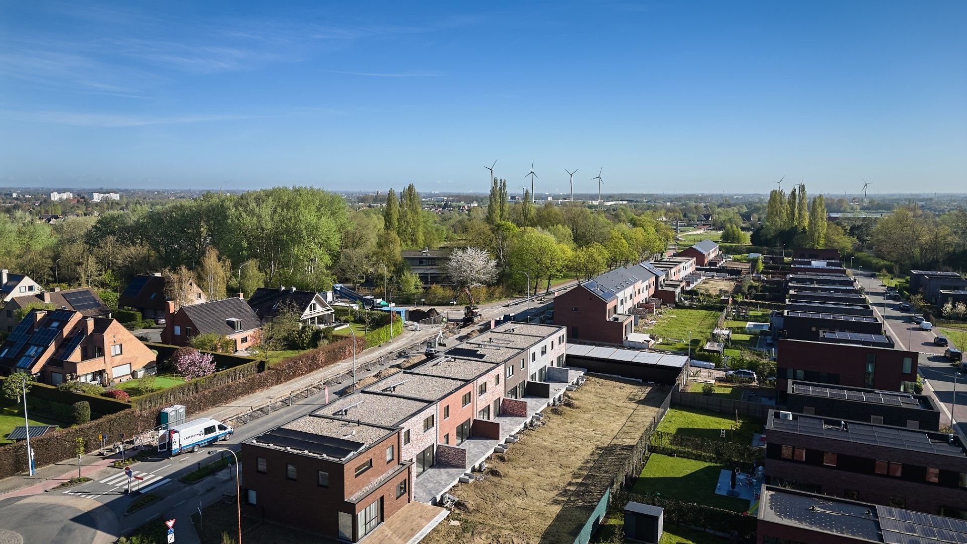 Halfopen bebouwing met 3 slpk's, zuid gerichte tuin en carport foto 7