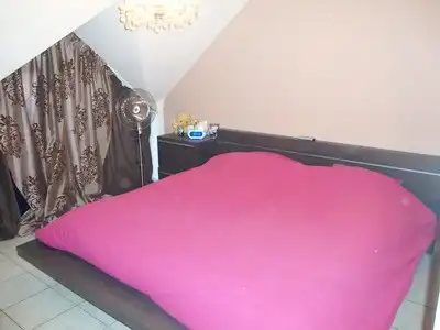 Mooi Duplex-appartement met autostaanplaats te Hasselt foto 8
