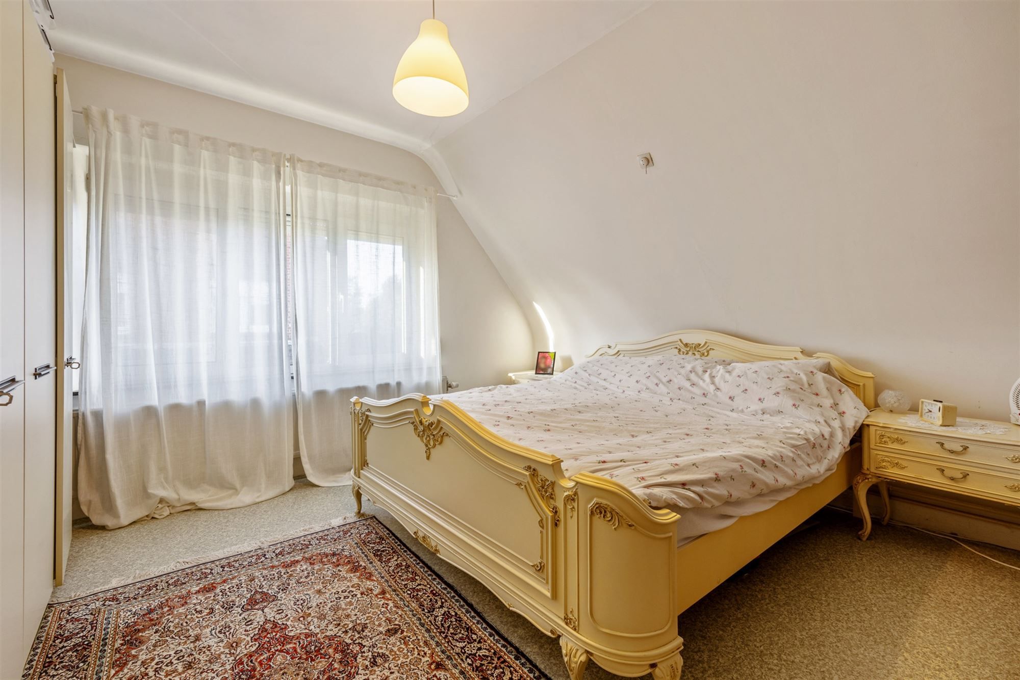 CHARMANTE,DEELS GERENOVEERDE WONING , GEEN RENOVATIEPLICHT !  foto 17