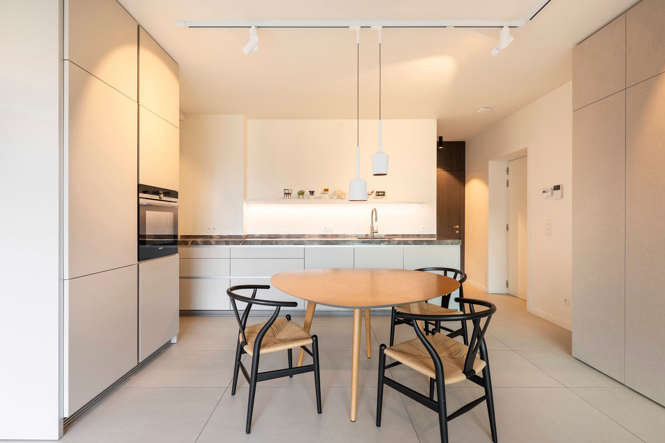 ANTWERPEN ZUID - Recent appartement met royaal terras foto 3