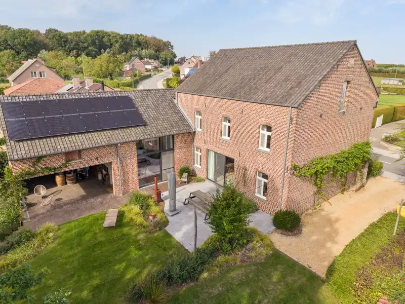 Unieke, energiezuinige herenwoning met karakter op 36are foto 4