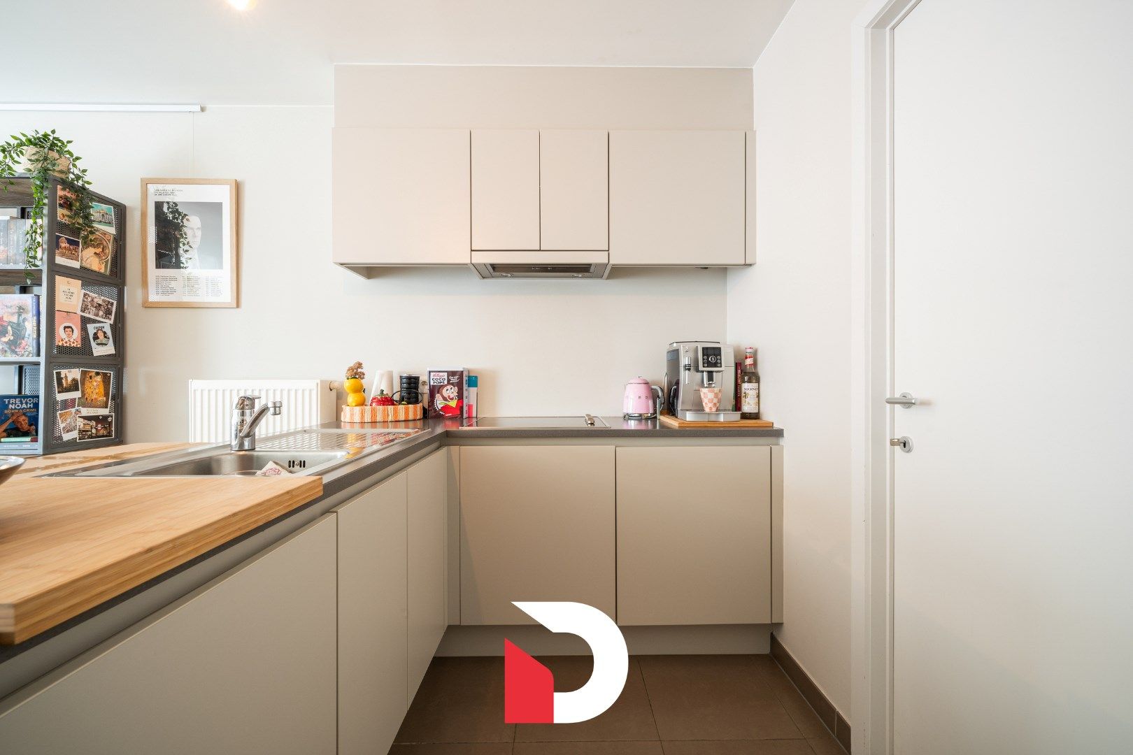 Ruim en instapklaar appartement met 2 slk. te Sint-Andries.  foto 10