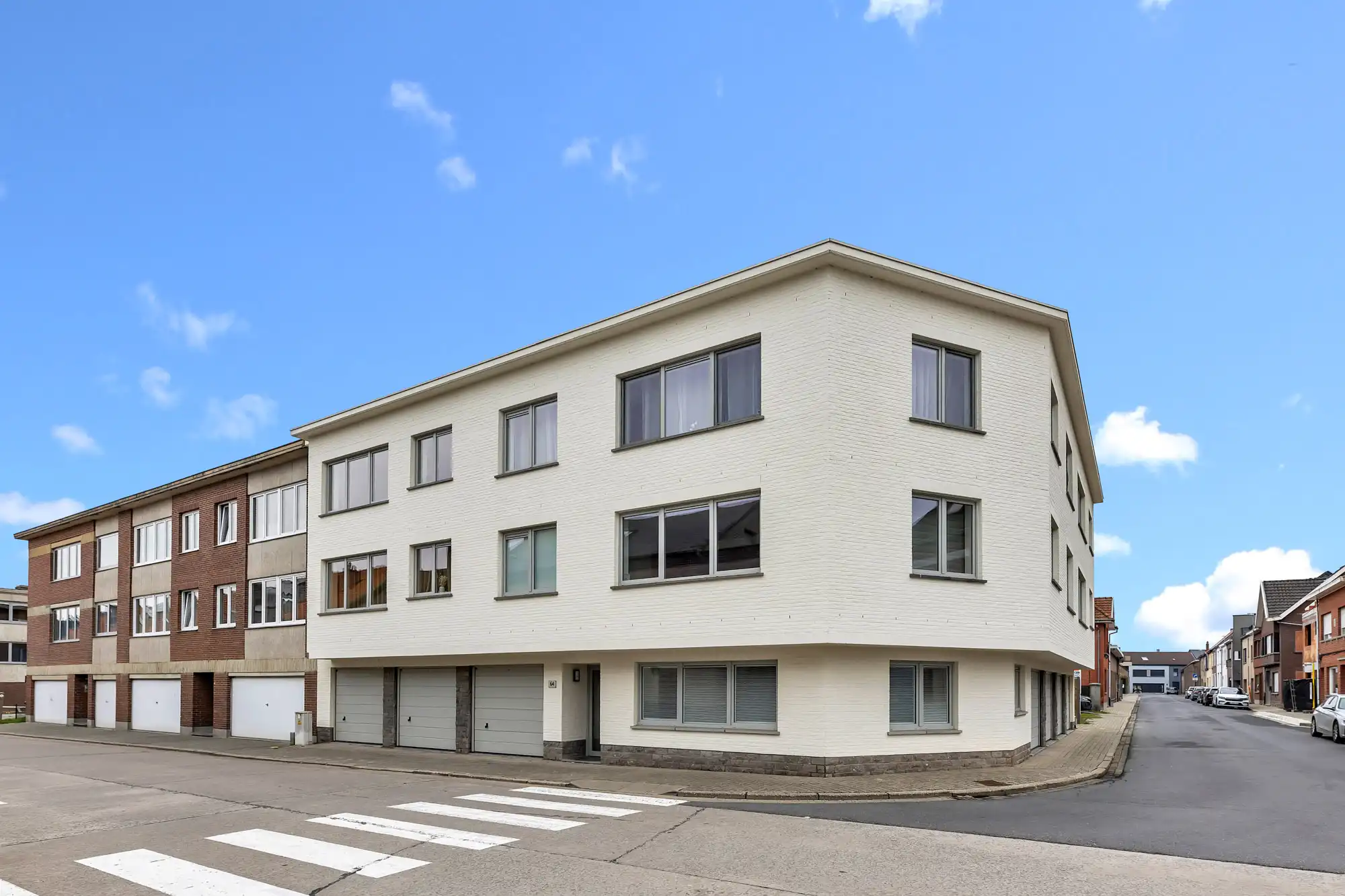 Energiezuinig, lichtrijk twee slpk appartement met garage foto 18
