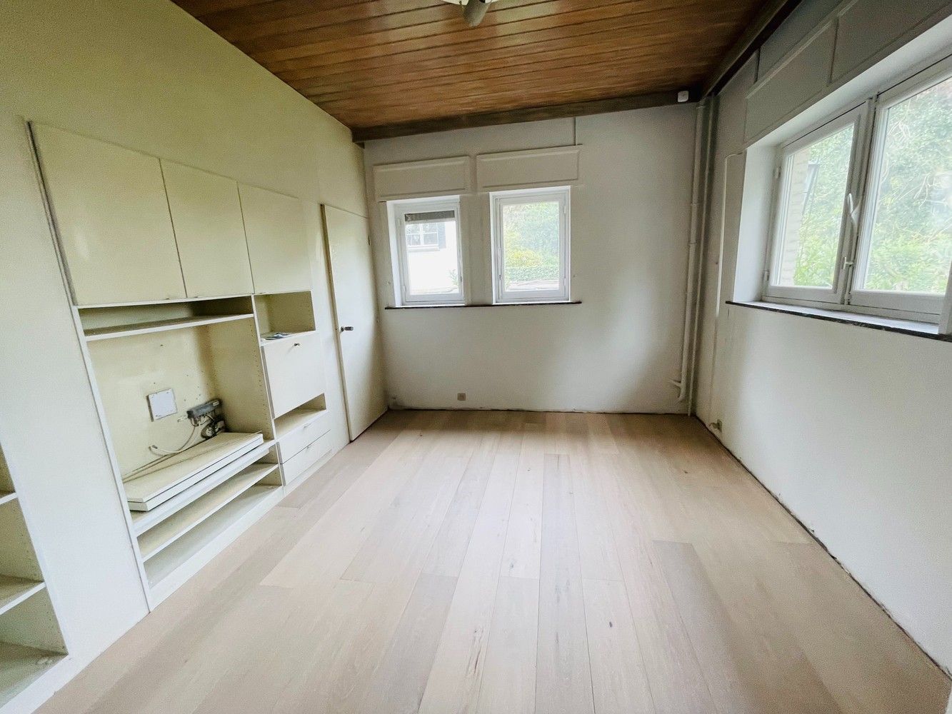 Brugge Sint-Andries, residentiële ligging, in rustige groene omgeving,  ruime lichtrijke degelijk gebouwde villa, 4 slpks, bureel en oprit op perceel van 3435 m², in groene oase van rust en privacy. Uitzonderlijk mooi  aanbod   ! foto 15