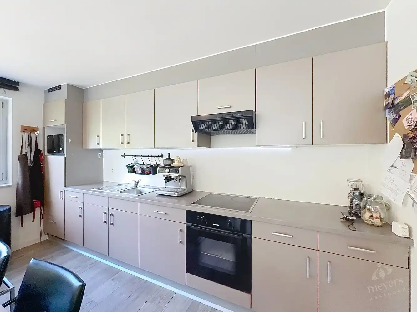 Veelzijdig handelspand met bovenliggend appartement en afzonderlijke tuinen in Heusden-Zolder foto 16