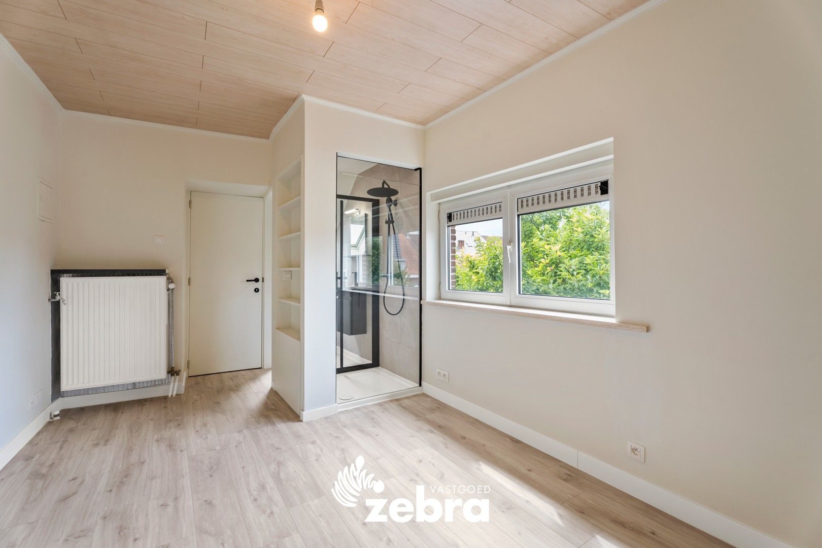 Gerenoveerd duplexappartement in het hartje van Tielt! foto 8