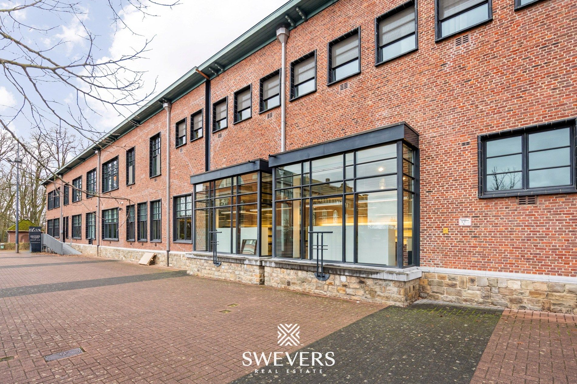 Exclusief handelspand met uitstraling, licht en rendement foto 32