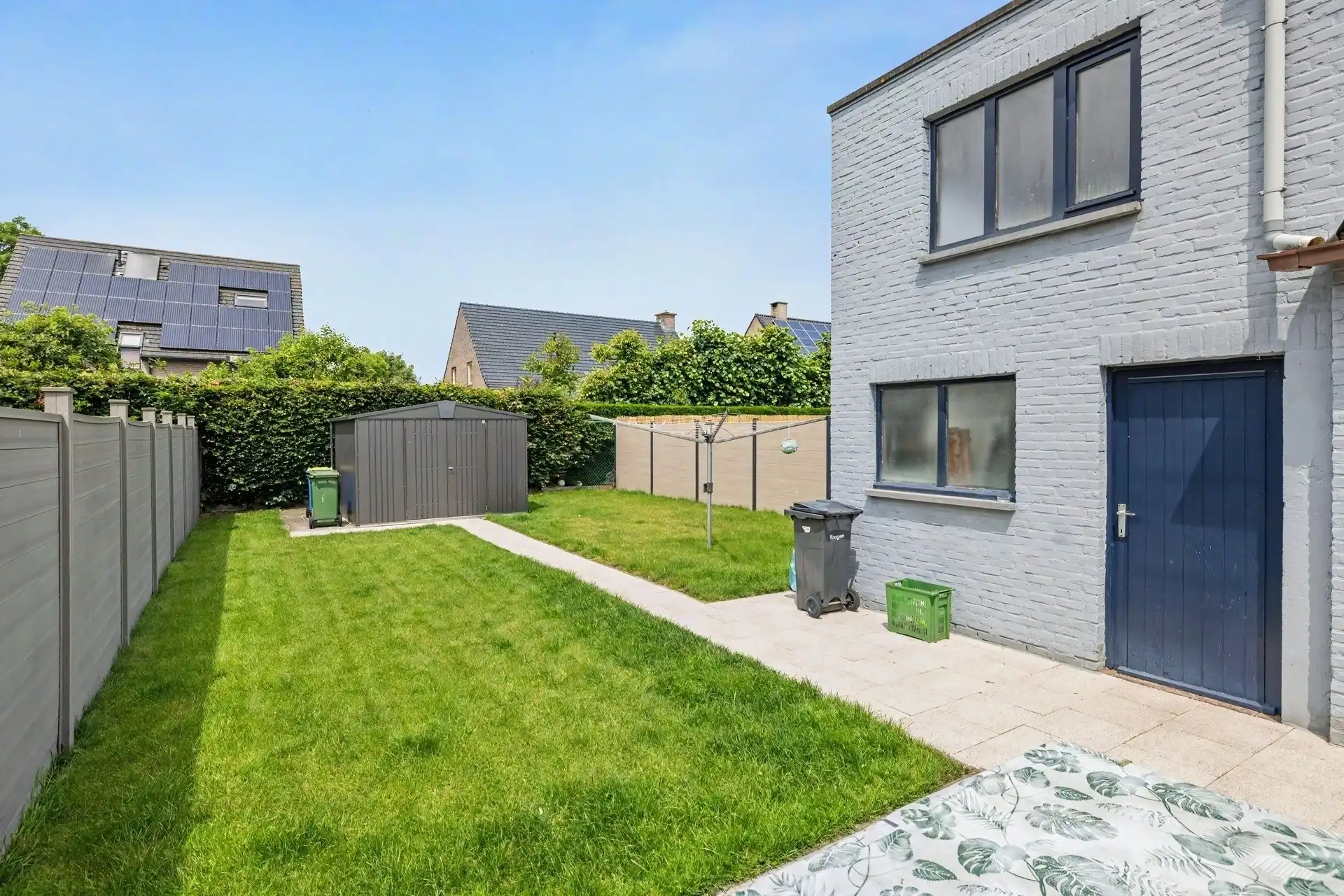 Goed gelegen halfopen bebouwing met ruime oprit, 3 slaapkamers en tuin foto 20