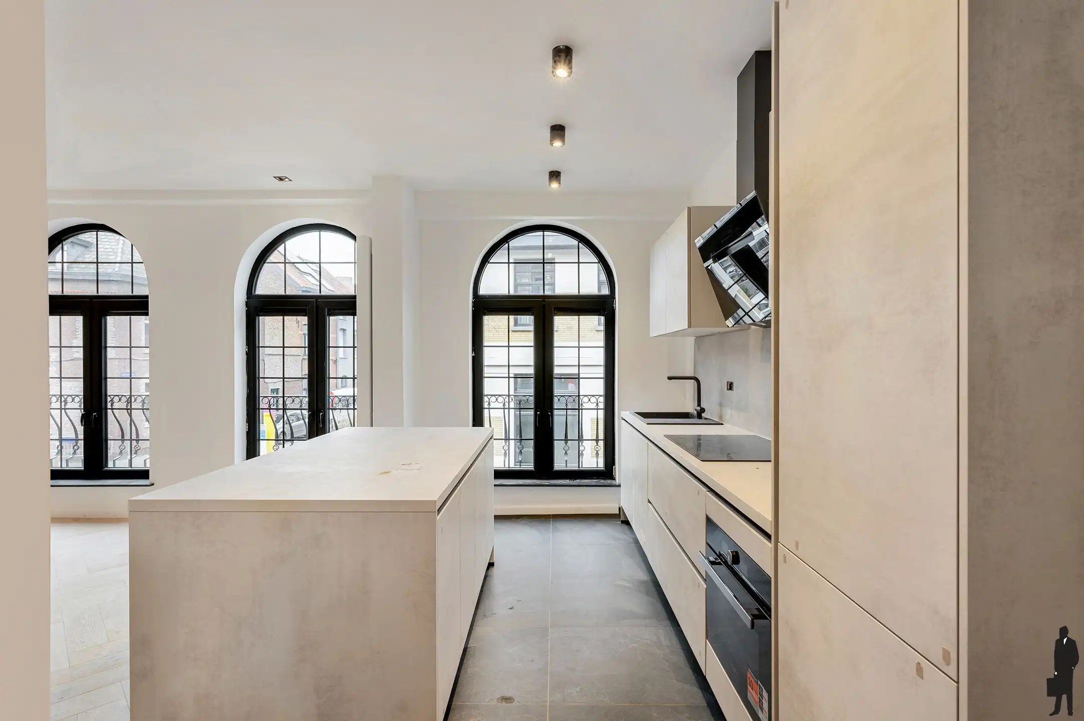 Prachtig gerenoveerd appartement (149 m²) met 2+ slk’s en zonnig terras nabij centrum Mechelen. foto 7